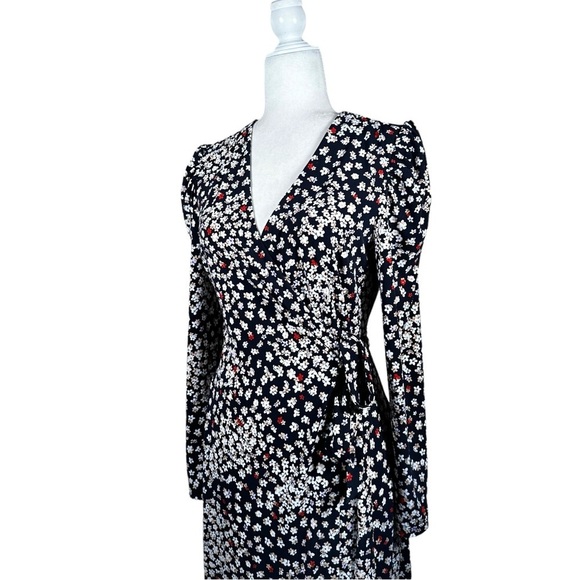 ANN TAYLOR Petite Floral Puff Sleeve Wrap Dress - Picture 7 of 13